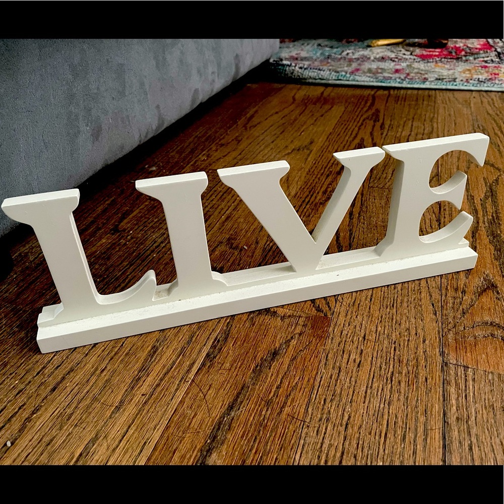 Live sign